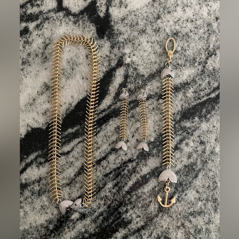 Banana Republic fish bone jewelry set